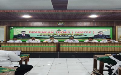 ​MAN 2 Lamongan Resmi Buka Bimtek Kurikulum Berbasis Cinta, Dorong Inovasi Pendidikan