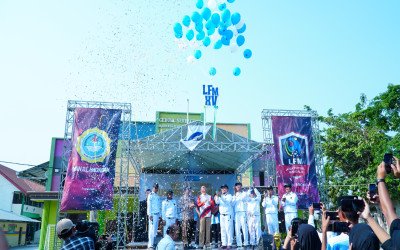 Meriah! Opening Ceremony Liga Futsal MAN 2 Lamongan Ke-XV Hadirkan Bintang Tamu Dendy Sulistyawan